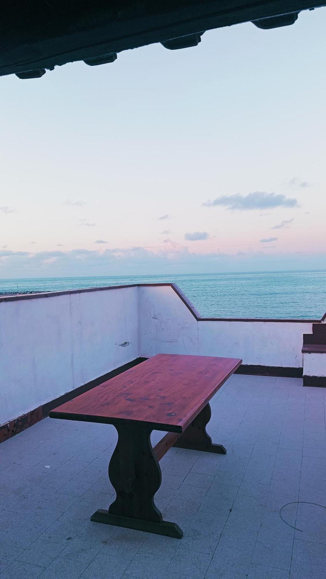 La Terrazza Sul Mare Monolocale Con Terrazza Vicino Aereoporto&Mare Sicilian Vintage Style Beach House Cinisi Extérieur photo